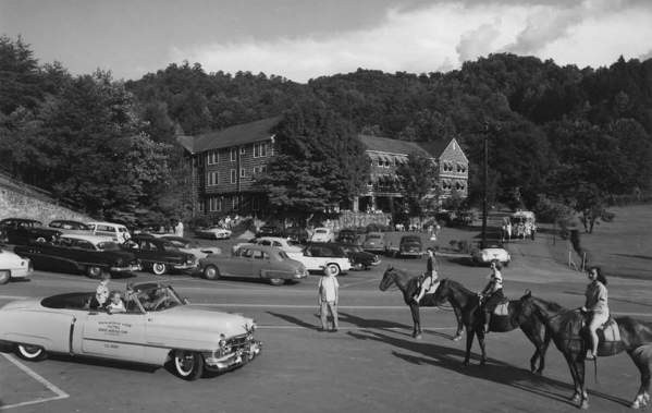 Gatlinburg’s Charming & Unique Hotel History