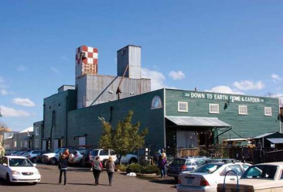 Down To Earth Home, Garden & Gift - Downtown Eugene