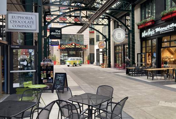 5th Street Market Alley