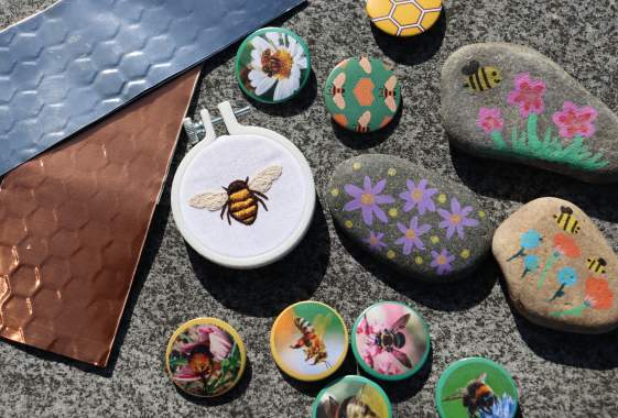 Crafts in the Courtyard: Honeycomb Pattern Copper Bookmarks