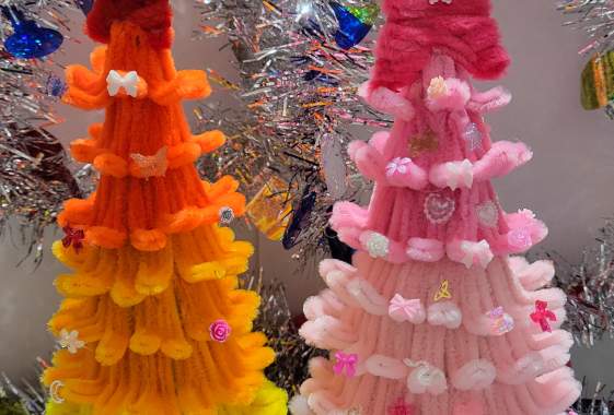 DIY Pipe Cleaner Christmas Trees