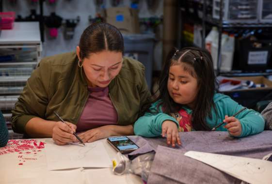 Madres Club en Espanol at the Jordan Schnitzer Museum of Art