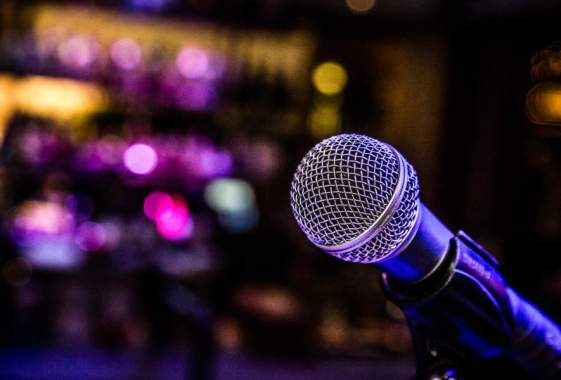 Slice Pizza Karaoke Night