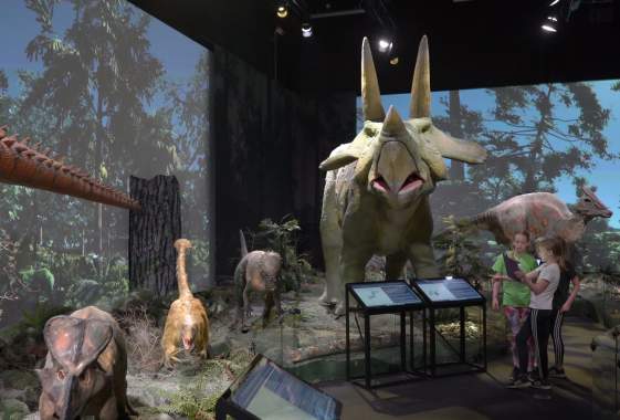 Dinosaurs: A Story of Survival Planetarium Show
