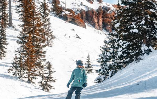 Snowboarding Giant Steps Mountain at Brian Head Resort