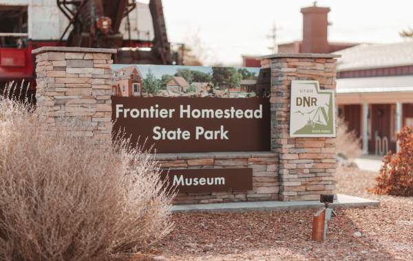 Frontier Homestead State Park Sign