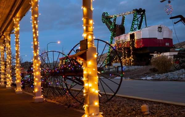 FH: Lights at the Homestead