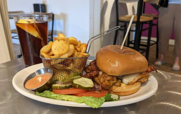 The Pub Spirits & Craft Kitchen