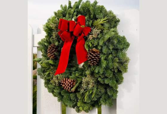 Holiday Wreath Make & Take at Windmill Gardens 2025