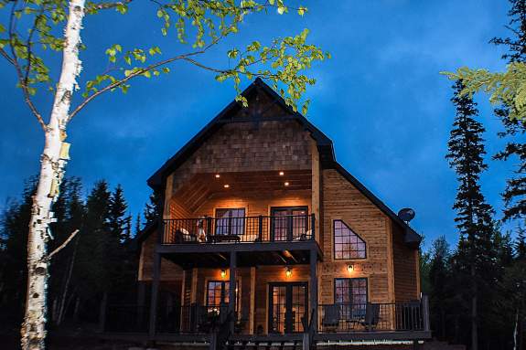 BOOK 2 NIGHTS/GET 3RD NIGHT FREE!!  SEPT - DEC, 2025!!