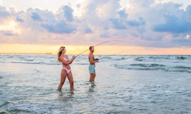 fishing-surf fishing-couple-beach