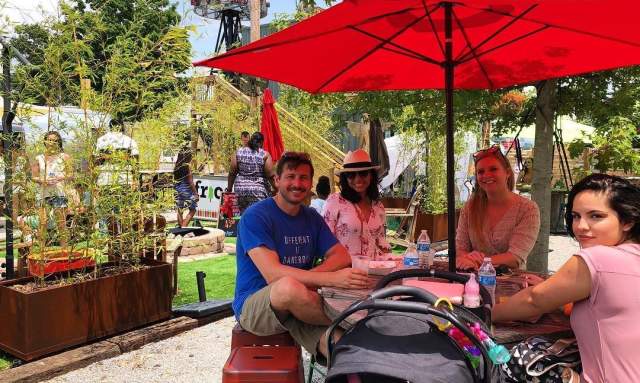 Restaurants With Outdoor Seating in Huntsville