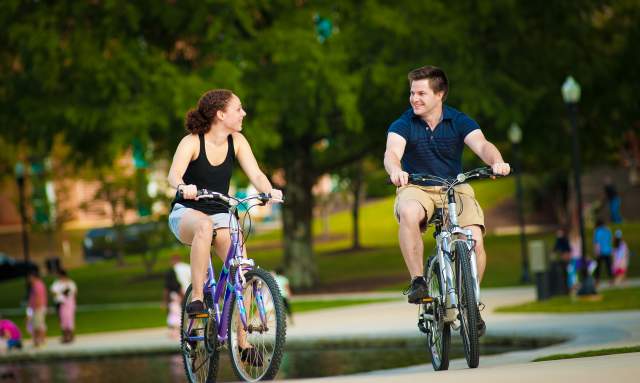 QUIZ: What's Your Perfect Huntsville Date Night?