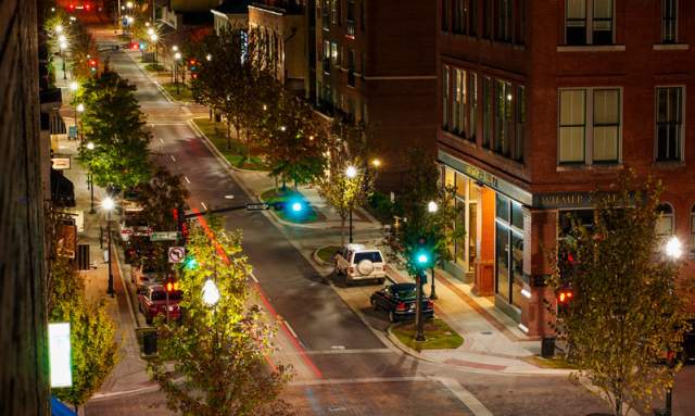 A Weekend of Wheelchair Accessible Restaurants in Huntsville