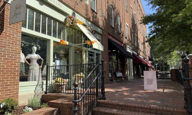Discover the Village of Providence