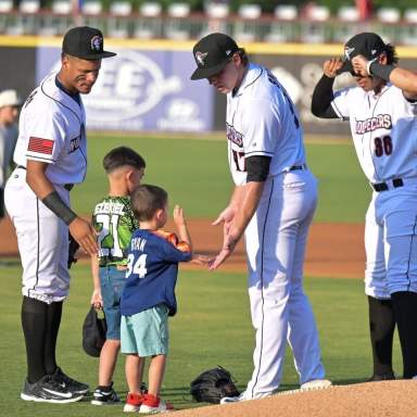 Fayetteville Woodpeckers Baseball: Mother's Day Celebration