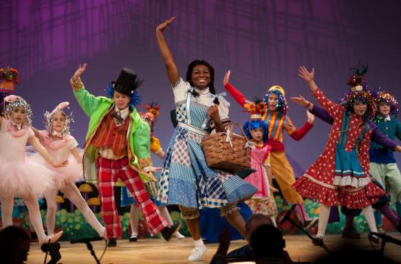 Performance of The Wizard of Oz at Cardinal Stage