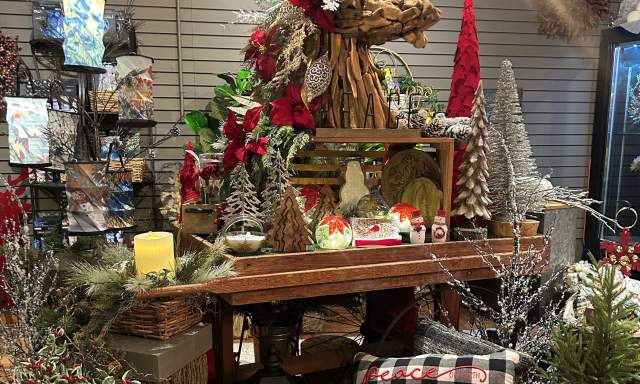 Holiday Gift Shopping Guide for: The Home Decorator