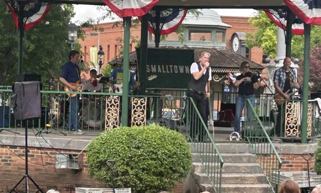 Sundays on the Square with OffSquare Music