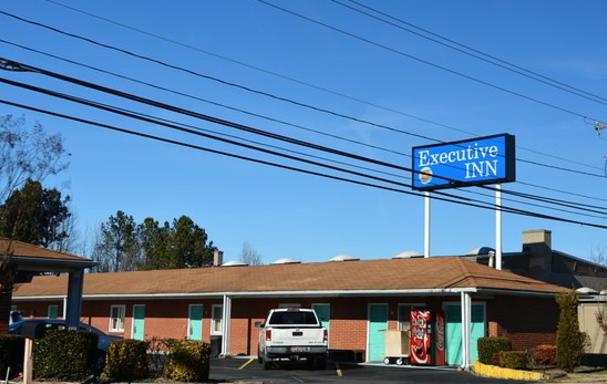 Executive inn shop