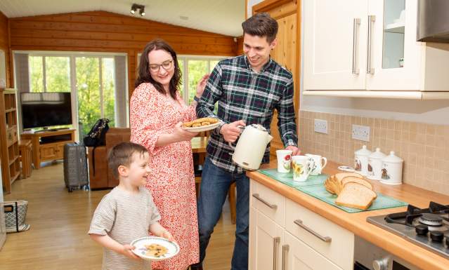 Lakeview Lodge Rudyard family in kitchen
