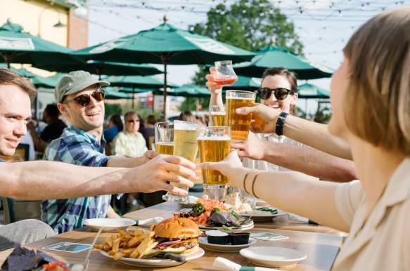 Restaurants with Outdoor Dining in Bloomington