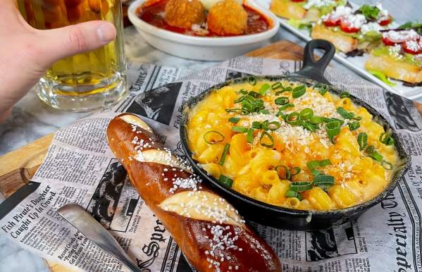 Urban's Pint House Happy Hour