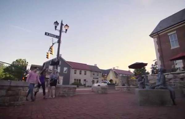Outdoor Dining in Downtown Dublin, Ohio