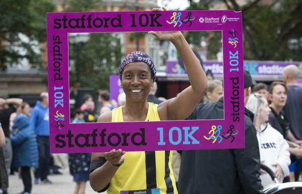 10K race runner with selfie frame diversity