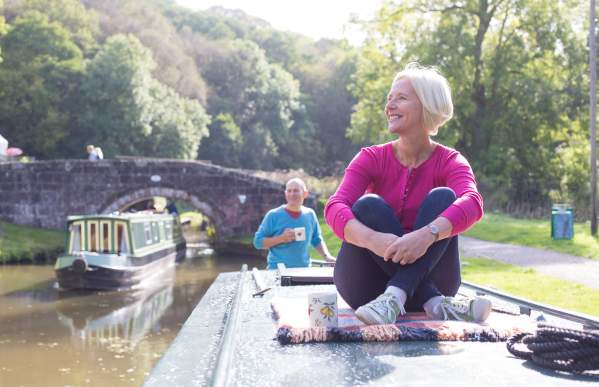 couple on narrow boat
