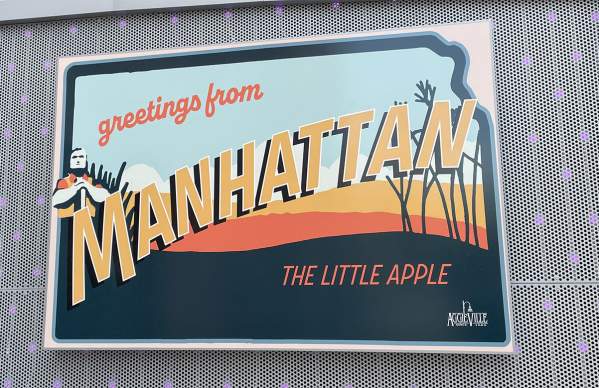 Greetings from Manhattan mural in Rally Alley