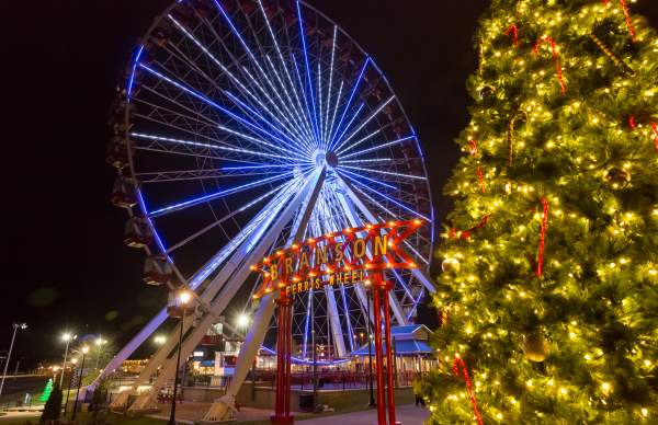 Christmas Tree The Track Ferris Wheel