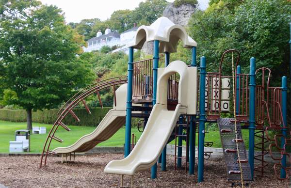 Parks & Playgrounds