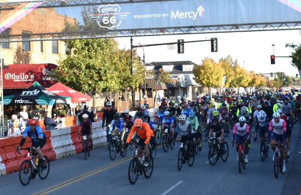 cyclists in Downtown Edmond for Cycle 66