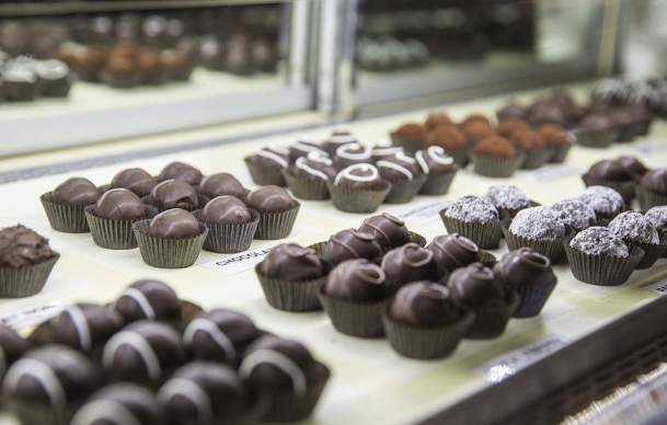 14 Very Wyoming Ways to Spoil Your Valentine