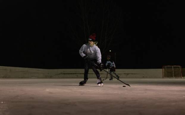Devils Lake-night hockey