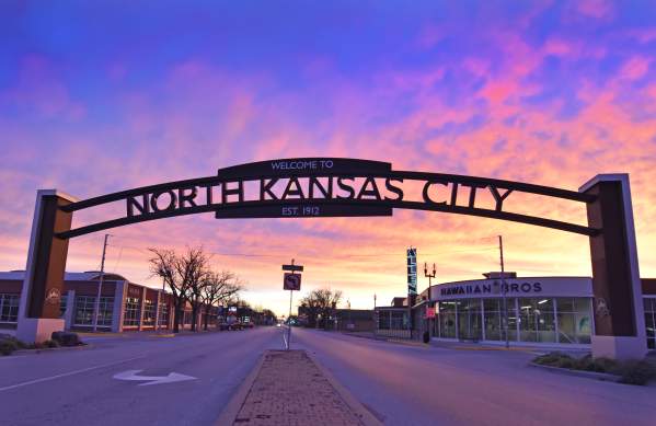 Armour road-header