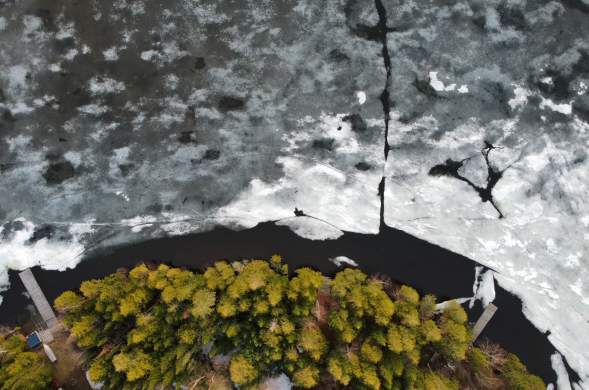 Waiting on the Melt: Tracking Inland Lake Ice Conditions in Cook County