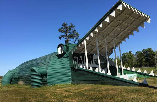 Big Beau Alligator, a roadside attraction outside Beaumont, TX