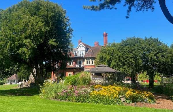 Gardens at Berwick Lodge near Bristol - credit Berwick Lodge