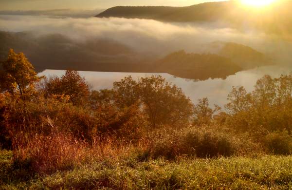 Autumn Adventures: Must-Do Fall Experiences in the Raystown Lake Region