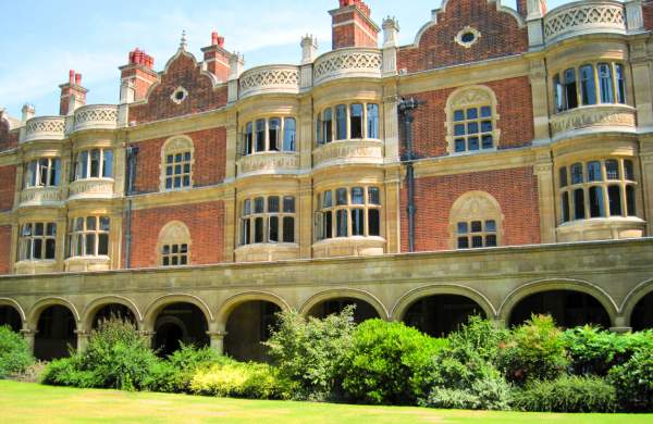 Cloister Court Gardens at Sidney Sussex College