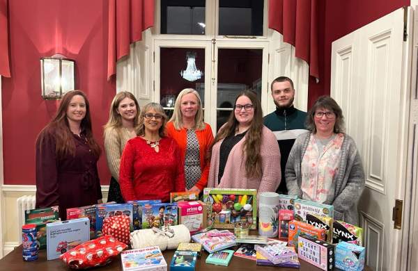 Meet Cambridge Brings Christmas Cheer By Supporting Toy Collection Initiative