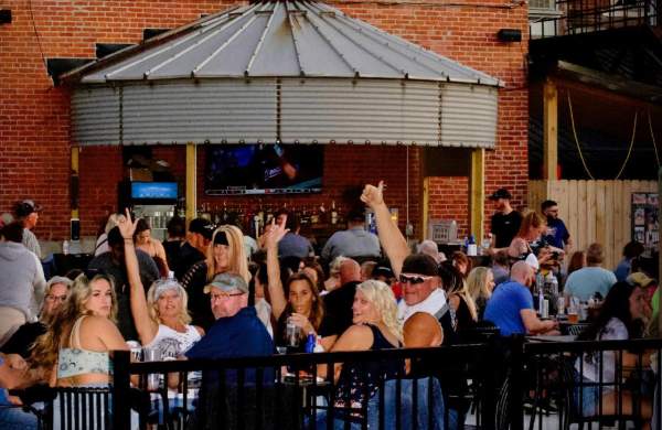 Best Places to Watch the Game in Union County