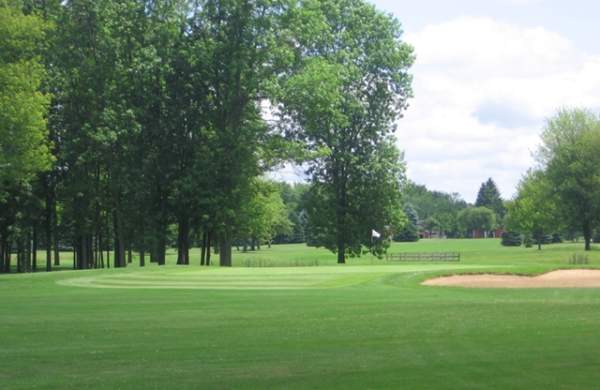 Crestview Golf Club