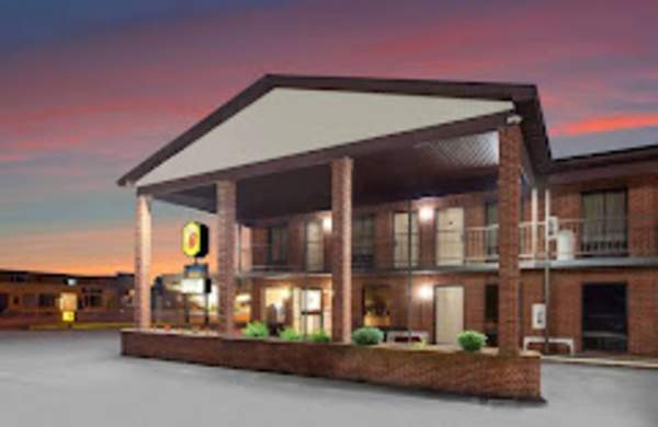 Super 8 by Wyndham Sandusky | Shores & Islands Ohio