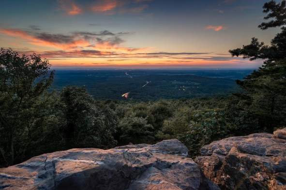 Bear's Den Overlook