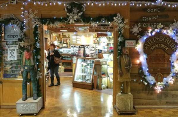 The Gatlinburlier Tobacconist