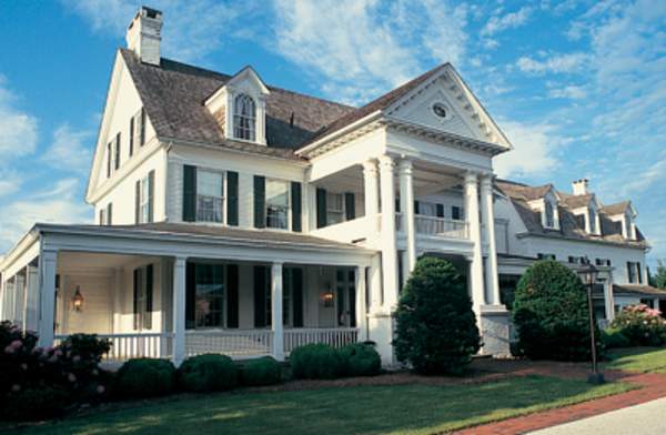 Christmas Tree Hill -- In the Mansion