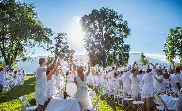 Diner en Blanc Okanagan